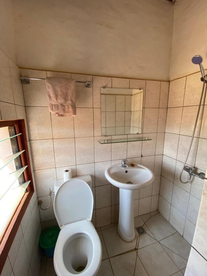 Lycee Picot De Cloriviere Dont Les Revenus Financent L'Education Des Eleves Daire Antsirabe Dış mekan fotoğraf